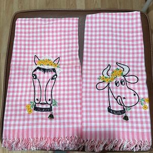 Vintage Embroidered farm kitchen linens